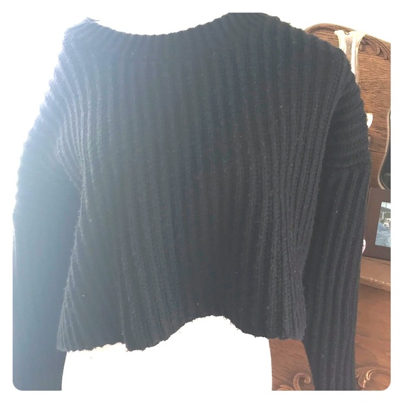 ⭐️5/$20⭐️F21 Cropped Chunky Knit Sweater SZ - Picture 1 of 5